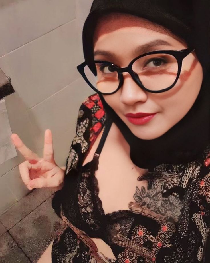 Indo Terbaru Guru Viral 2025 Ukhti Tatapan Hangat Buat Lemah Indonesia Top Global