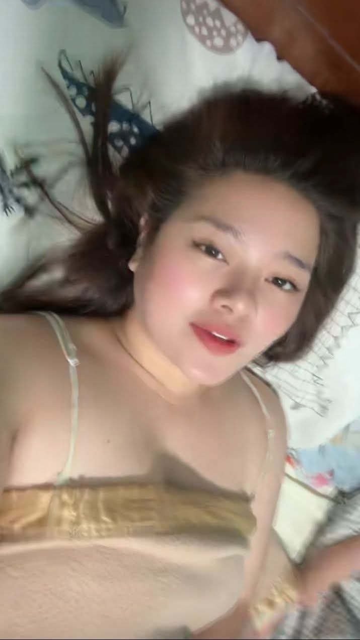 Top Viral Terbaru Wiwik Fyp Kelakuan LC Saat Menghibur Anggota DPR One For All Indonesia